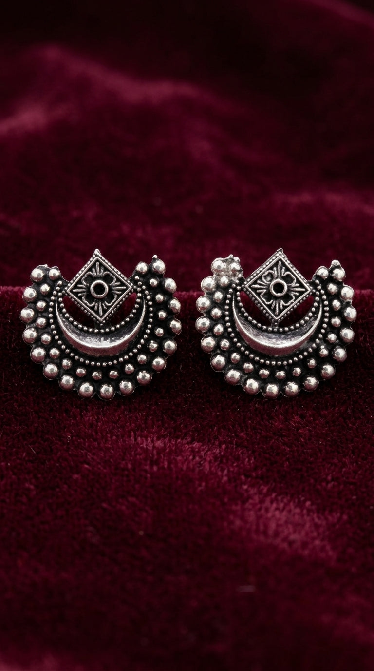 12 Pair Traditional Earrings Gift box
